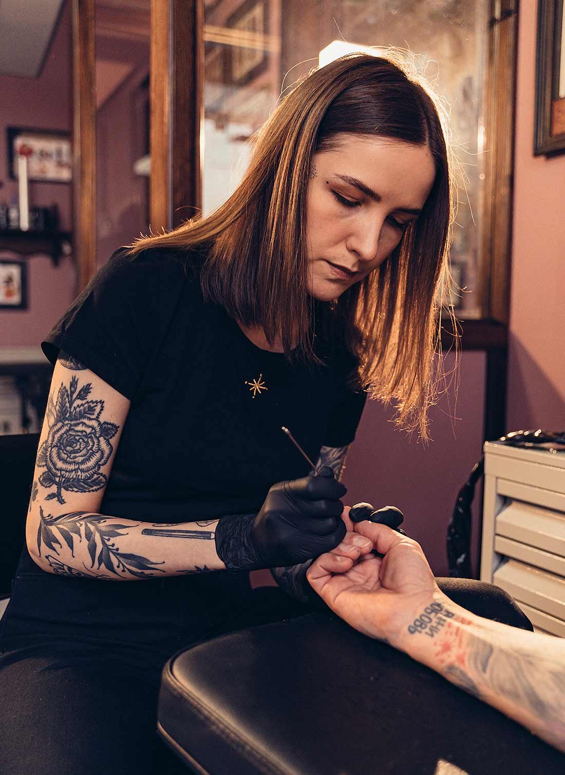 Tattoo Artist Tattooing Tattoo Artist Tattooing
